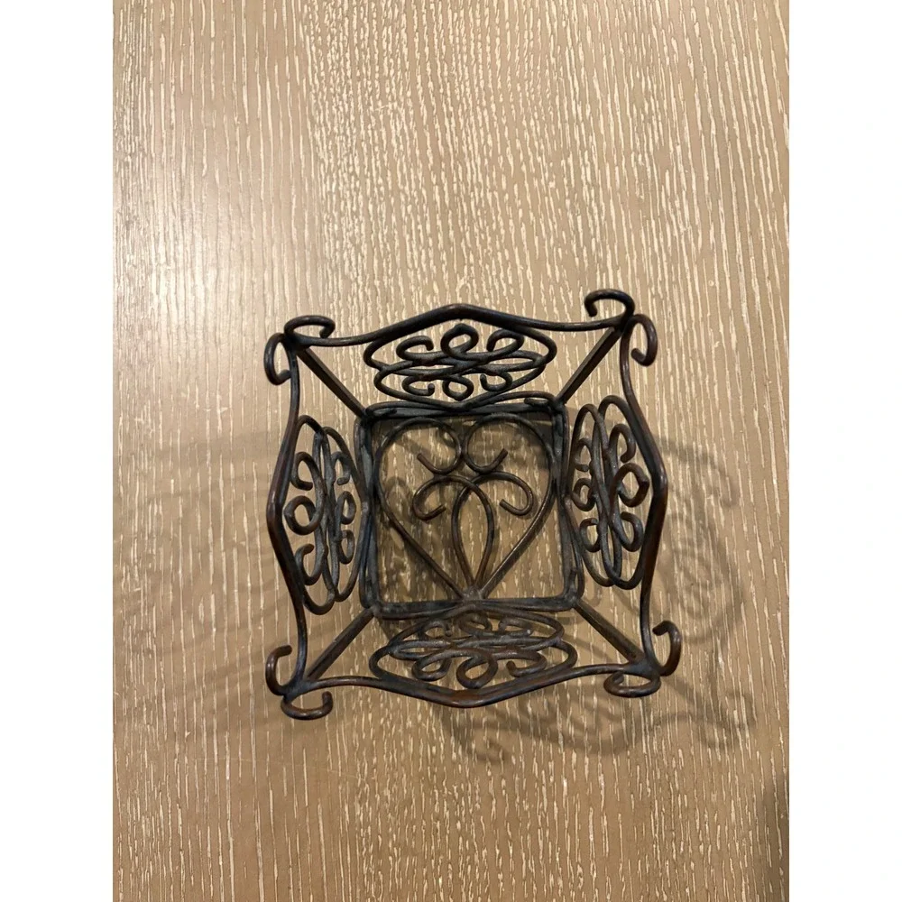 Southern Living at Home Rosedale Bronze Metal Plant Holder Vintage Scrollwork